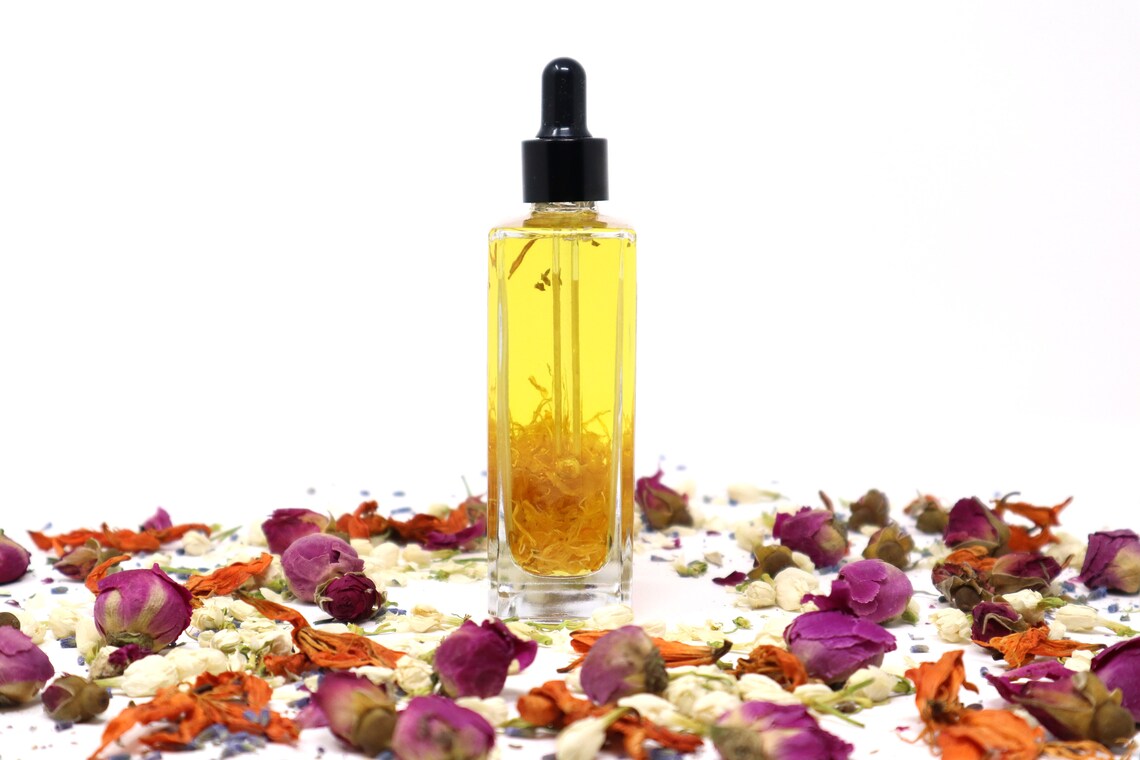 EMARA Intensely Nourishing Moroccan Calendula Body Oil - Perfect Self Care Gift, Handmade, Organic, Vegan, Skin Moisturizing, Soothing Oil
