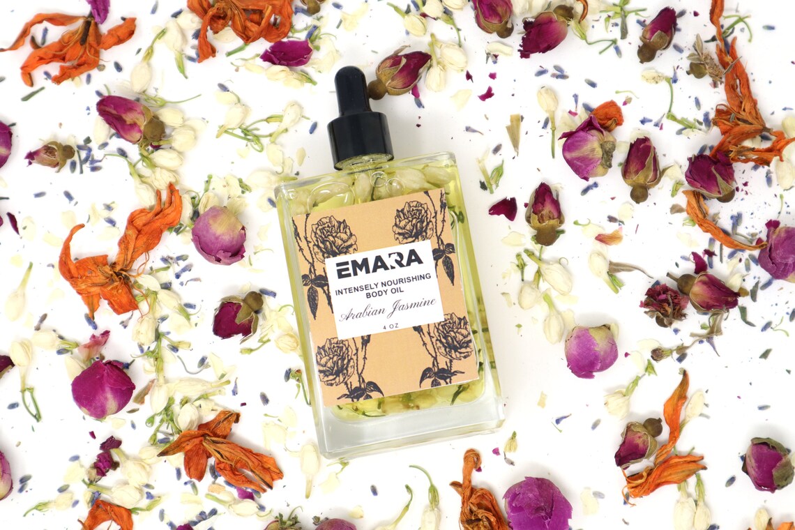 EMARA Intensely Nourishing Arabian Jasmine Body Oil - Perfect Self Care Gift, Handmade, Organic, Vegan, Skin Moisturizing, Soothing Oil